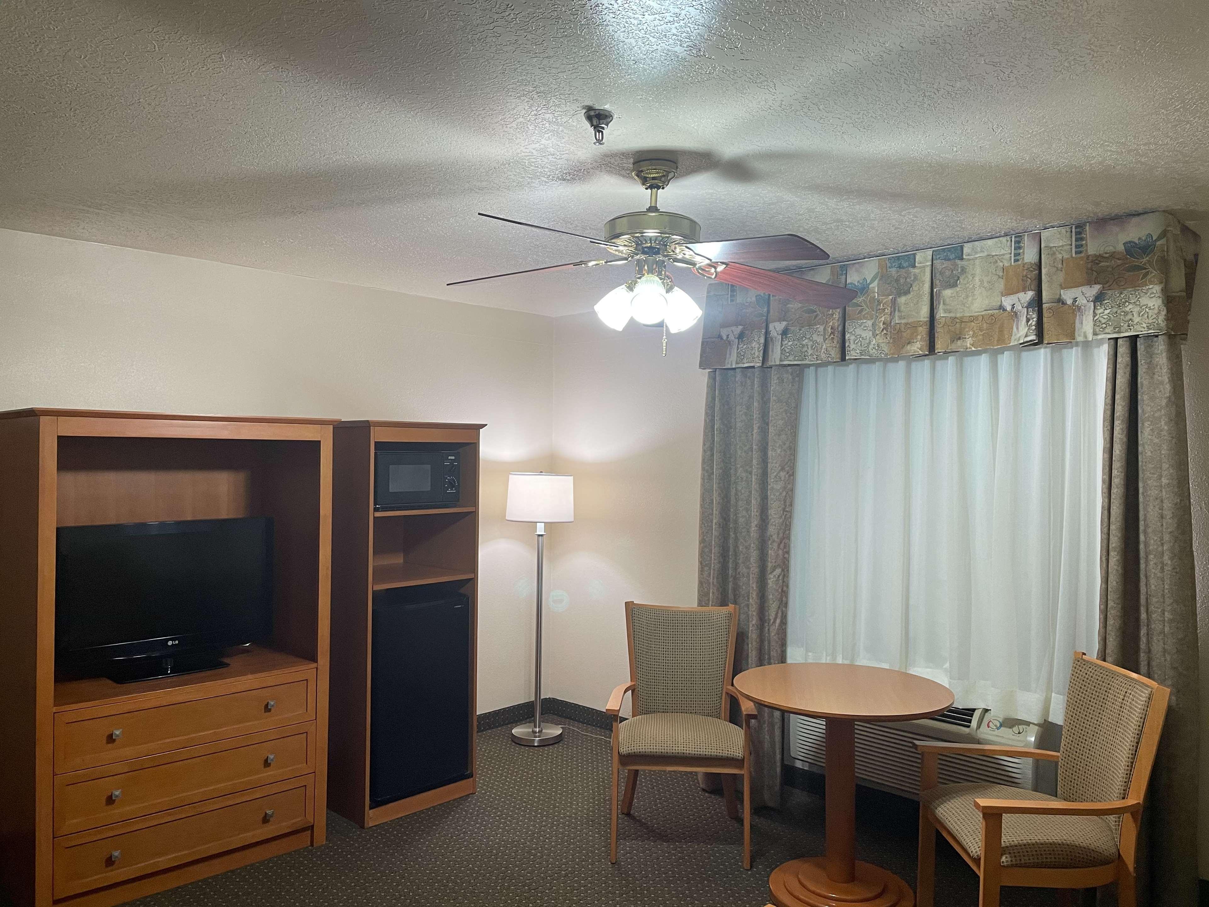 Hotel Western & 3*
