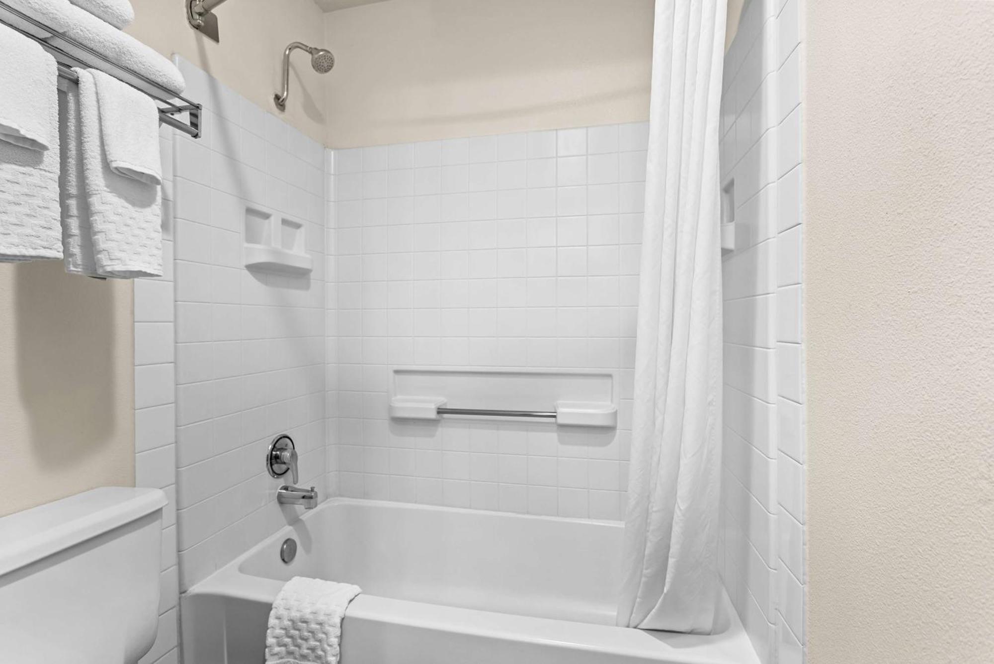 Hotel Western & Socorro